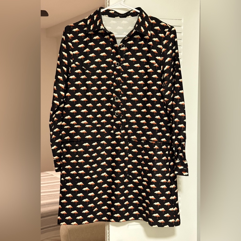 FRONT ROW SHOP DRESS W/AIRPLANES AND CLOUDS